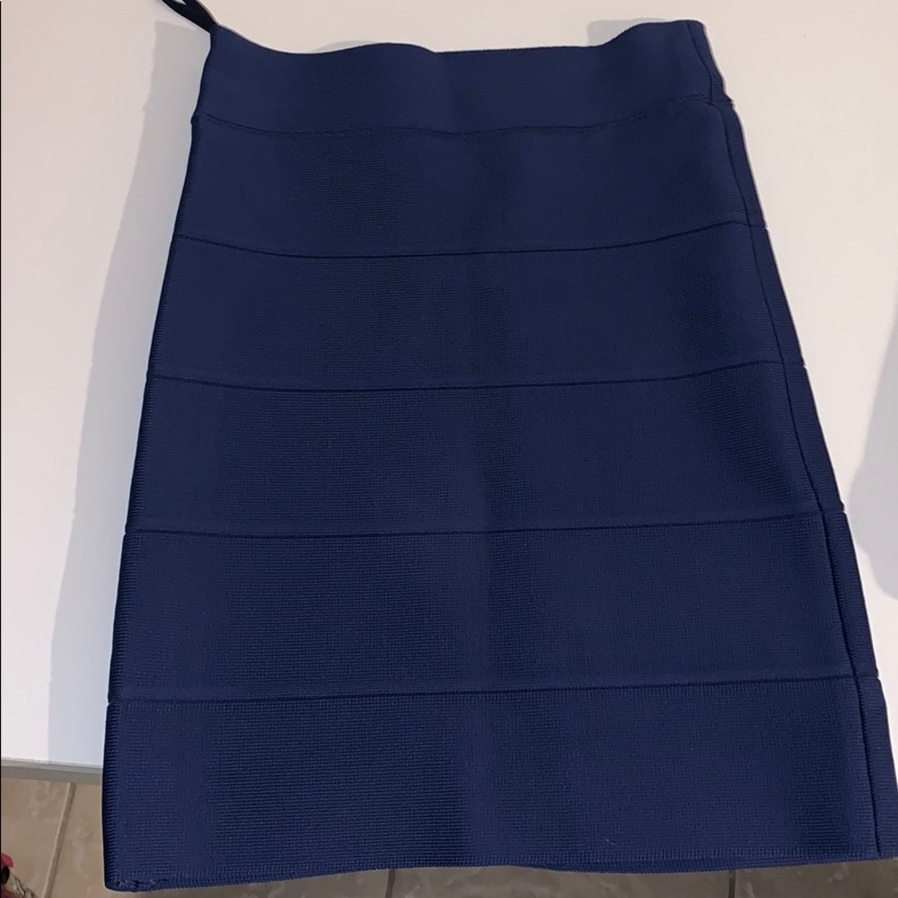 XXS BCBG bodycon skirt. Navy